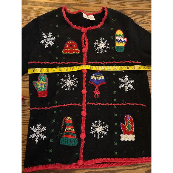 Cherokee Women’s Black Christmas Vintage Knit Sweater Size Medium Button Up - Picture 7 of 9